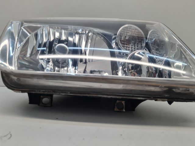 bontott VW BORA Jobb Fényszóró