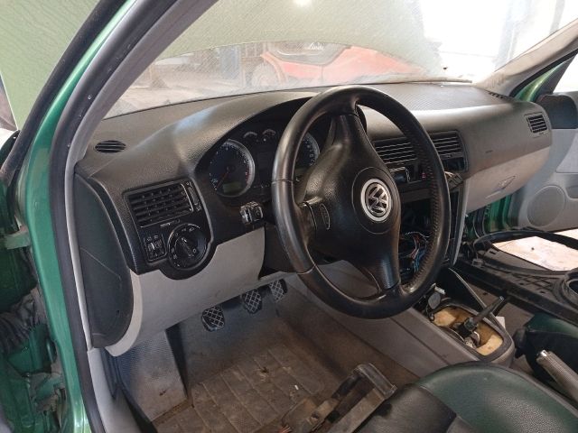 bontott VW BORA Jobb Fényszóró