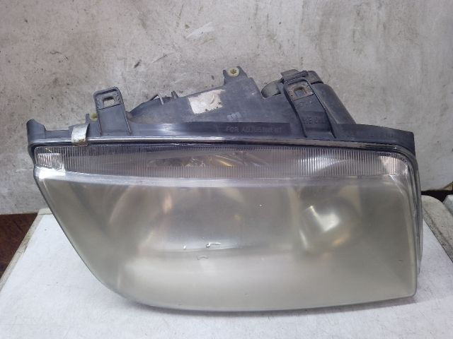 bontott VW BORA Jobb Fényszóró