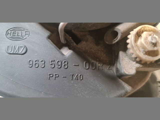 bontott VW BORA Jobb Fényszóró