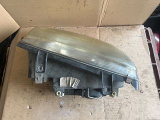 bontott VW BORA Jobb Fényszóró