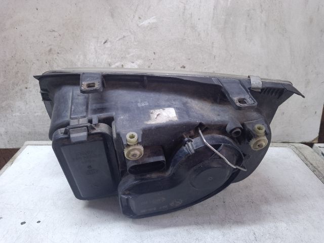 bontott VW BORA Jobb Fényszóró