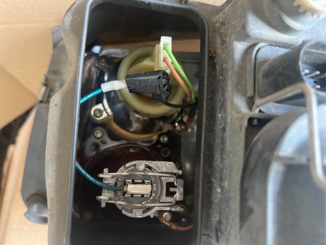 bontott VW BORA Jobb Fényszóró