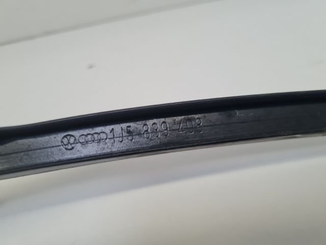 bontott VW BORA Jobb hátsó Ablak Sín