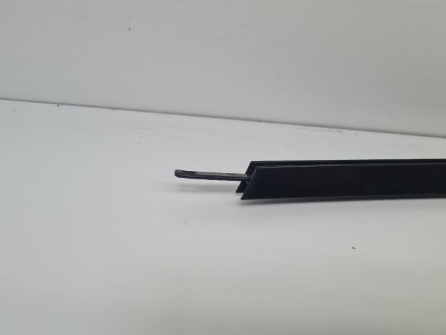 bontott VW BORA Jobb hátsó Ablak Sín