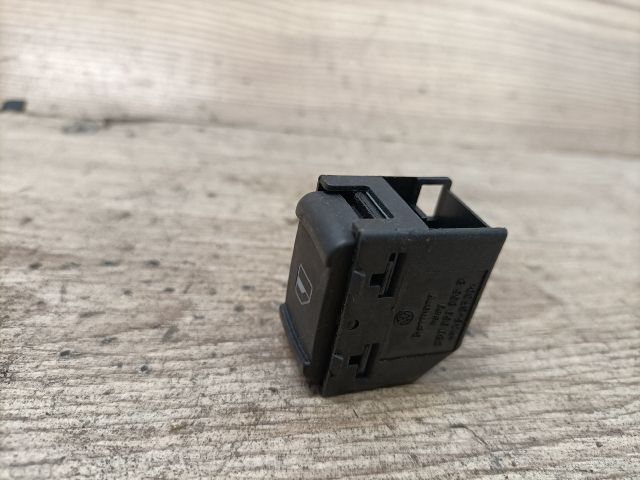 bontott VW BORA Jobb hátsó Ablakemelő Kapcsoló