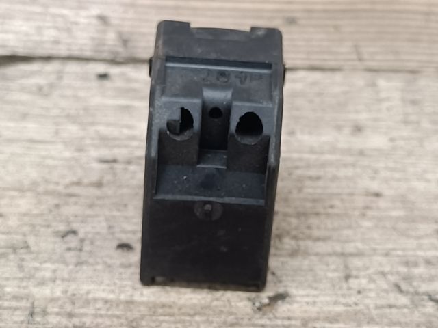 bontott VW BORA Jobb hátsó Ablakemelő Kapcsoló