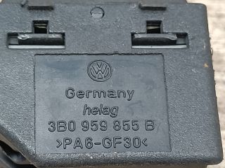 bontott VW BORA Jobb hátsó Ablakemelő Kapcsoló