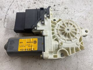 bontott VW BORA Jobb hátsó Ablakemelő Motor