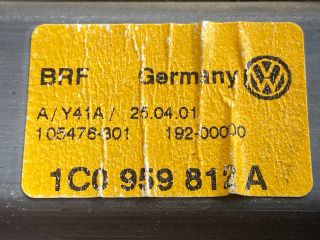 bontott VW BORA Jobb hátsó Ablakemelő Motor