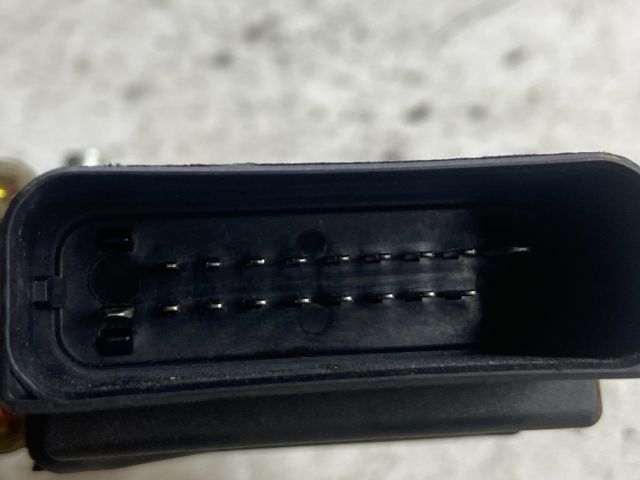 bontott VW BORA Jobb hátsó Ablakemelő Motor