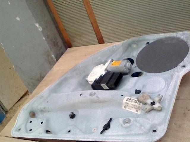 bontott VW BORA Jobb hátsó Ablakemelő Szerkezet (Elektromos)