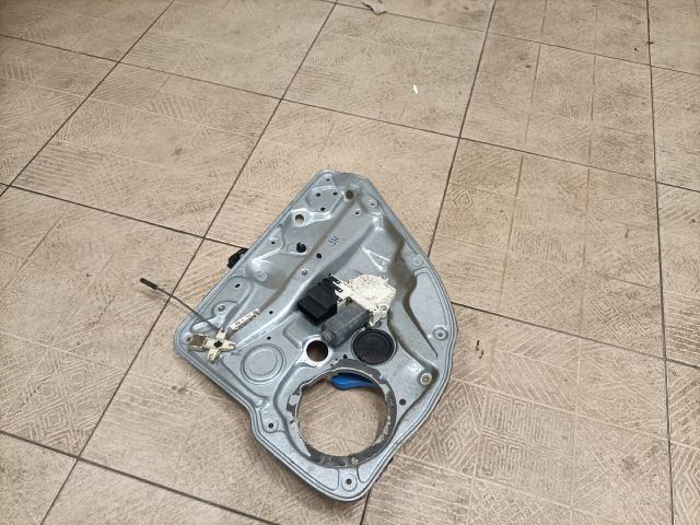 bontott VW BORA Jobb hátsó Ablakemelő Szerkezet (Elektromos)