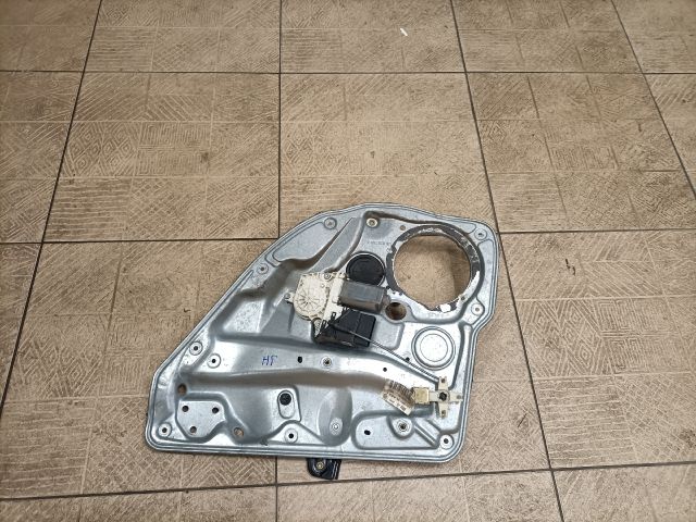 bontott VW BORA Jobb hátsó Ablakemelő Szerkezet (Elektromos)