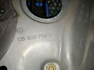 bontott VW BORA Jobb hátsó Ablakemelő Szerkezet (Elektromos)