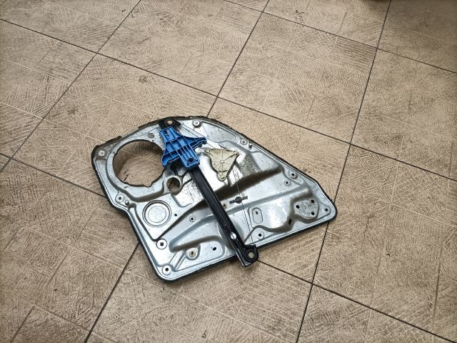 bontott VW BORA Jobb hátsó Ablakemelő Szerkezet (Elektromos)