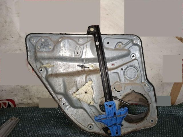 bontott VW BORA Jobb hátsó Ablakemelő Szerkezet (Elektromos)