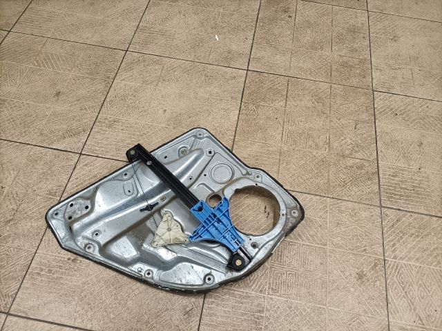 bontott VW BORA Jobb hátsó Ablakemelő Szerkezet (Elektromos)