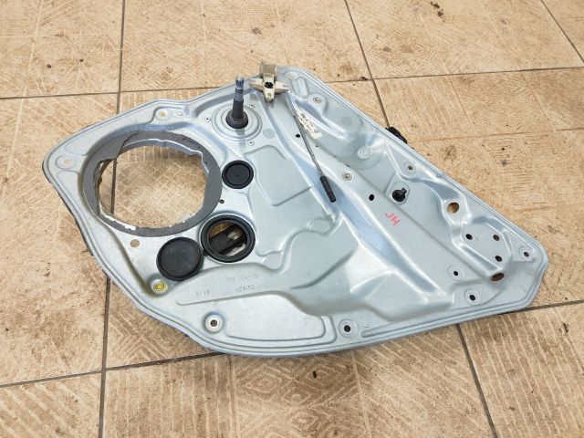 bontott VW BORA Jobb hátsó Ablakemelő Szerkezet (Mechanikus)