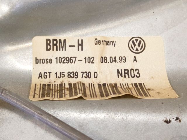 bontott VW BORA Jobb hátsó Ablakemelő Szerkezet (Mechanikus)