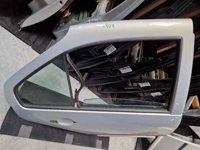 bontott VW BORA Jobb hátsó Ajtó (Üres lemez)