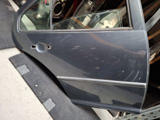 bontott VW BORA Jobb hátsó Ajtó (Üres lemez)