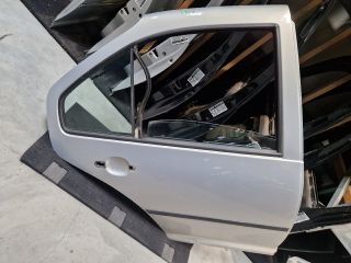 bontott VW BORA Jobb hátsó Ajtó (Üres lemez)
