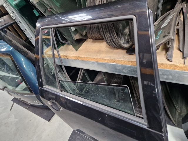 bontott VW BORA Jobb hátsó Ajtó (Üres lemez)