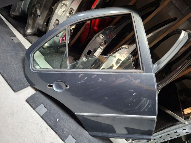 bontott VW BORA Jobb hátsó Ajtó (Üres lemez)