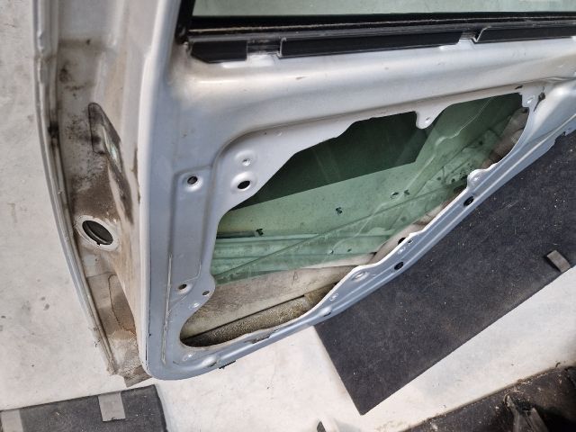 bontott VW BORA Jobb hátsó Ajtó (Üres lemez)