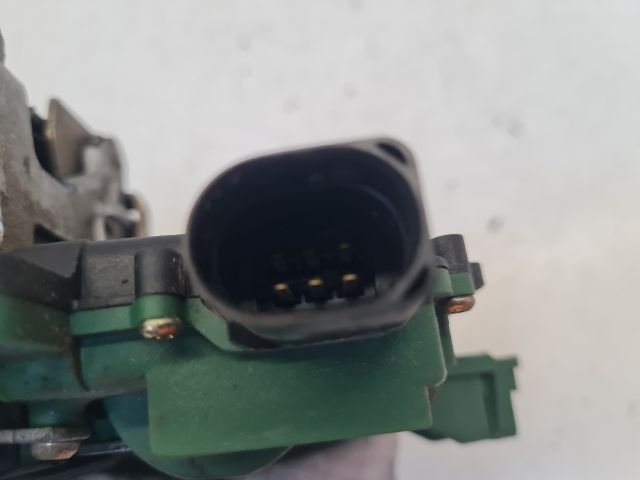 bontott VW BORA Jobb hátsó Ajtózár