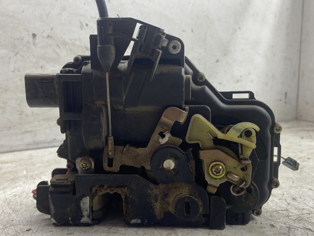 bontott VW BORA Jobb hátsó Ajtózár