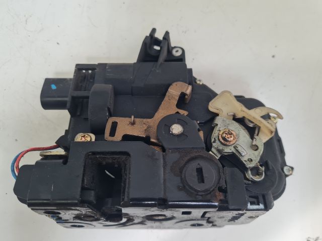 bontott VW BORA Jobb hátsó Ajtózár