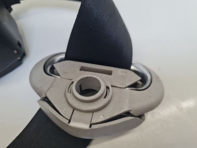 bontott VW BORA Jobb hátsó Biztonsági Öv