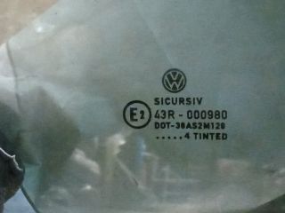 bontott VW BORA Jobb hátsó Fixüveg (Ajtóban)