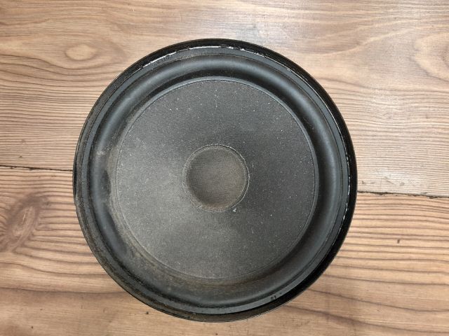 bontott VW BORA Jobb hátsó Hangszóró