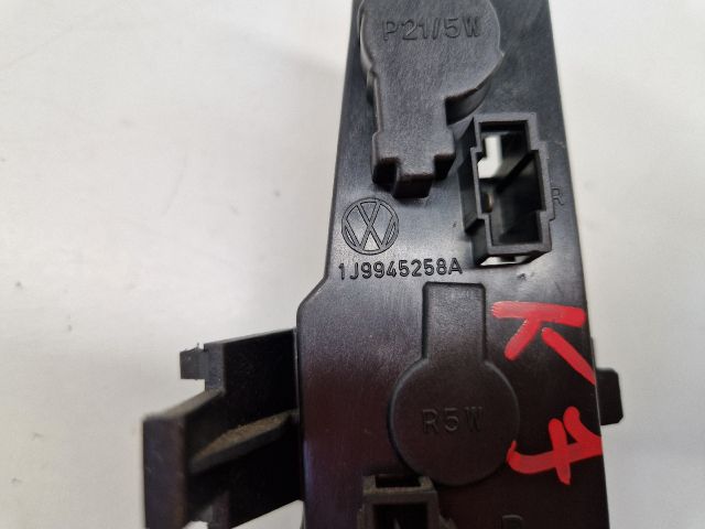 bontott VW BORA Jobb Hátsó Lámpa Foglalat