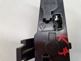 bontott VW BORA Jobb Hátsó Lámpa Foglalat