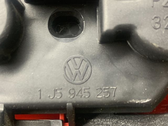 bontott VW BORA Jobb Hátsó Lámpa