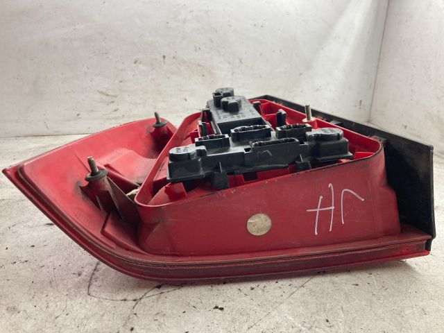 bontott VW BORA Jobb Hátsó Lámpa