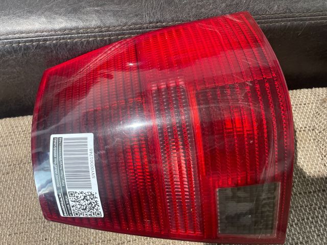 bontott VW BORA Jobb Hátsó Lámpa