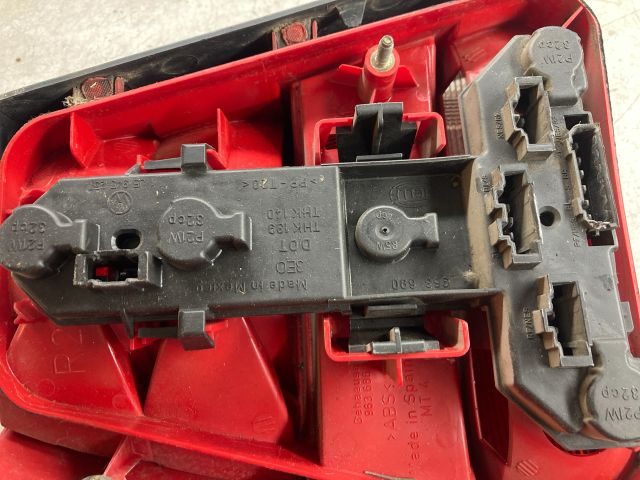 bontott VW BORA Jobb Hátsó Lámpa