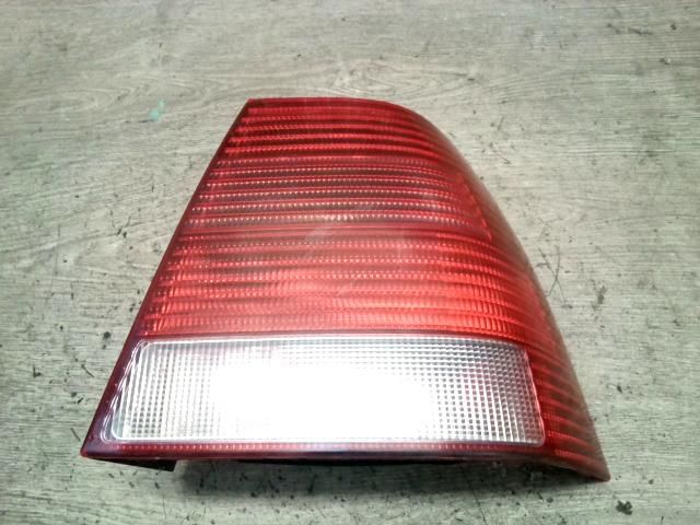 bontott VW BORA Jobb Hátsó Lámpa