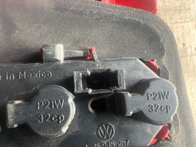 bontott VW BORA Jobb Hátsó Lámpa