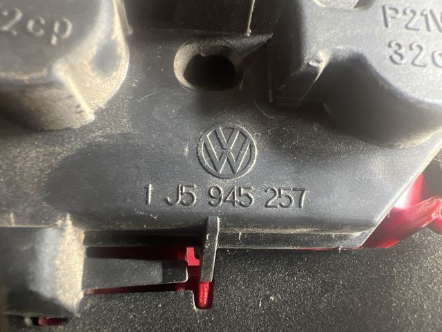 bontott VW BORA Jobb Hátsó Lámpa