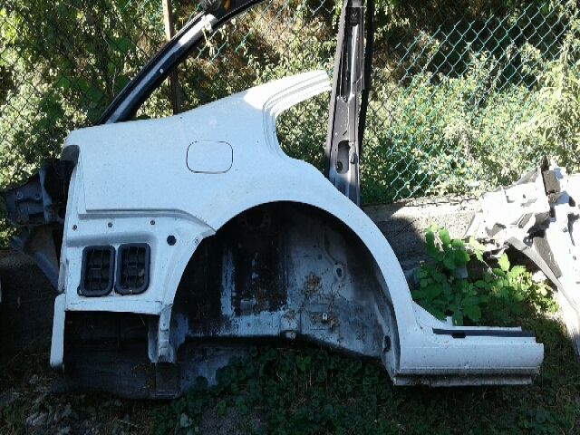 bontott VW BORA Jobb hátsó Negyed Karosszéria Csomag
