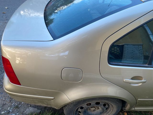 bontott VW BORA Jobb hátsó Sárvédő