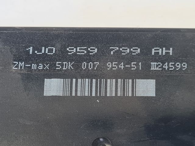 bontott VW BORA Komfort Elektronika