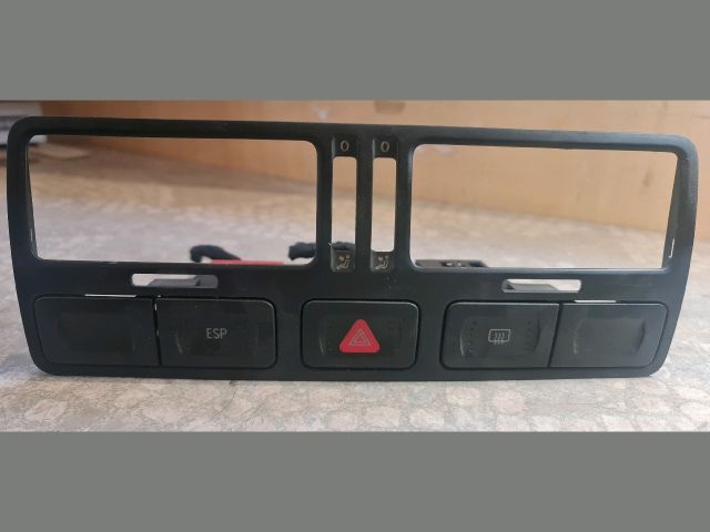 bontott VW BORA Középkonzol Keret