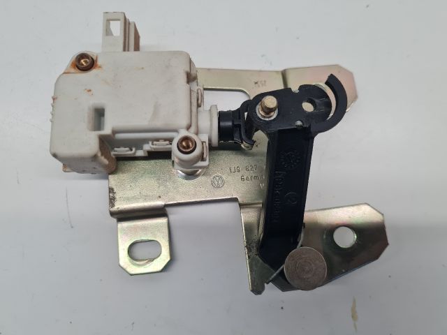 bontott VW BORA Központizár Motor Csomagtérajtó